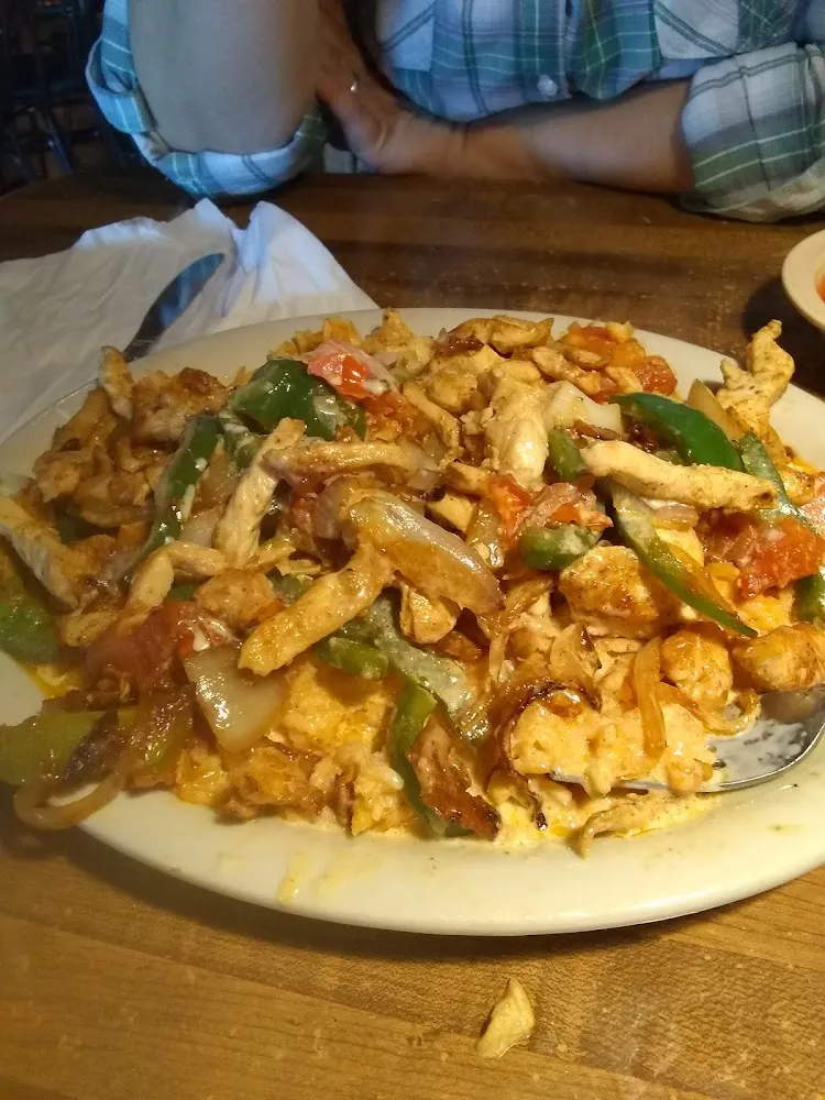 Chicken on the Beach with Grillid Peppers and Onions